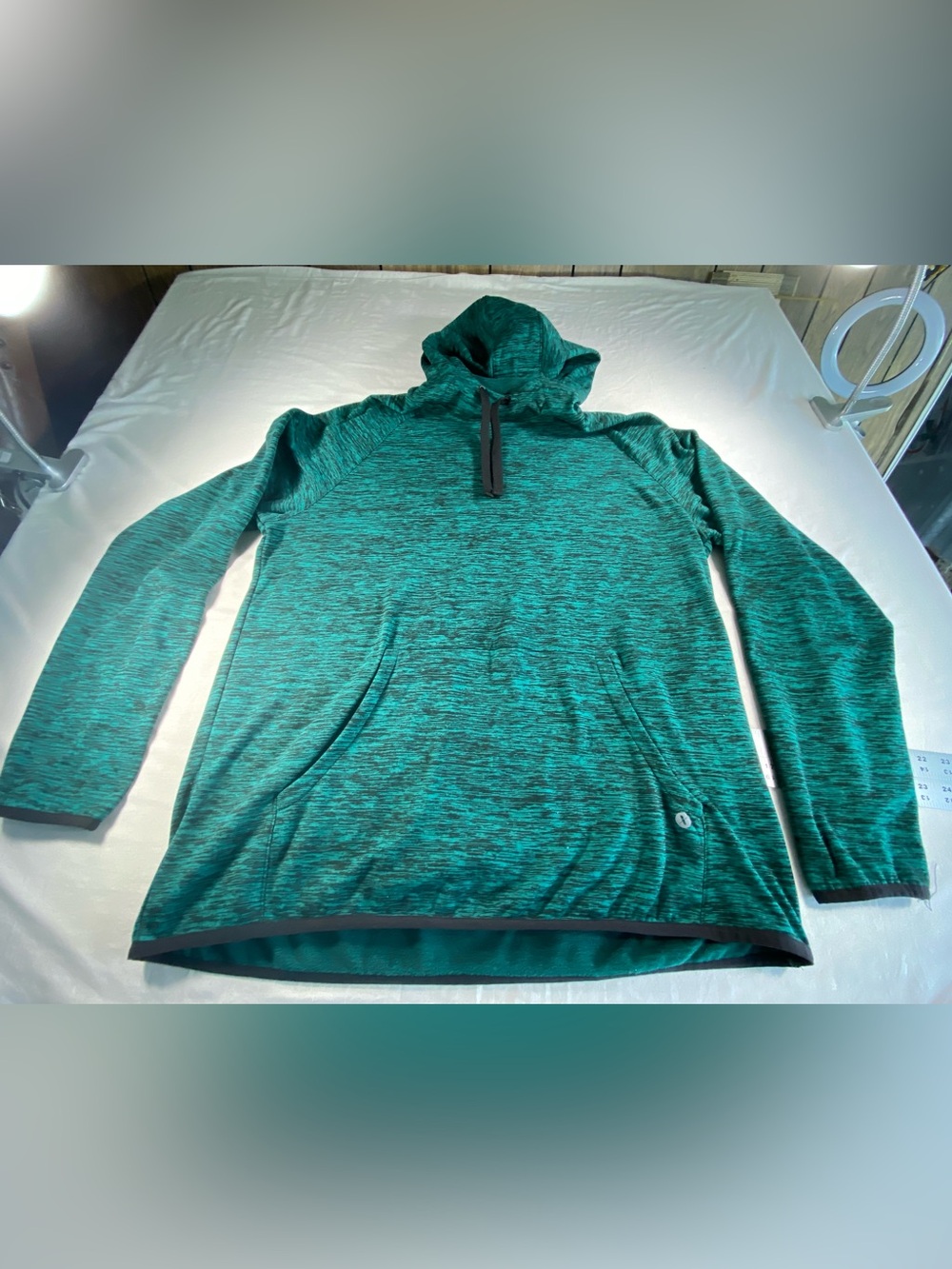 Xersion Quick Dry Large Pullover Hoodie Long Sleeve Sweatshirt
